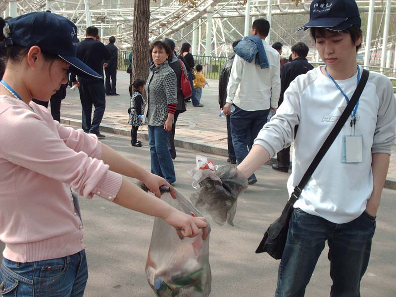 【2008/04/06】【清理白色污染活动总结】【煙の味道】